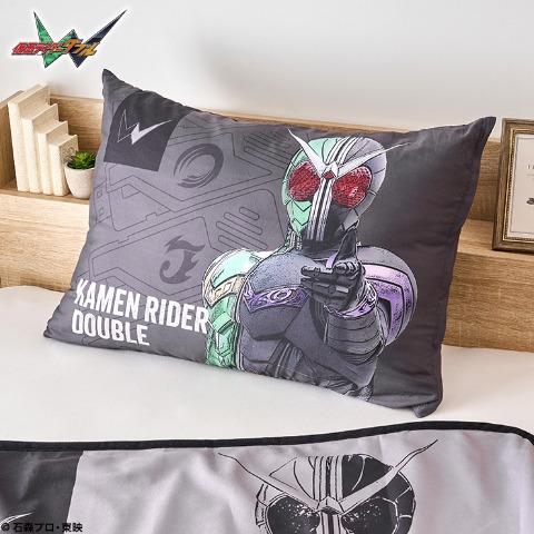 枕（43×63cm・仮面ライダーW）