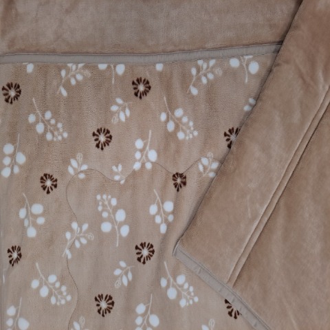 わた入り毛布（シングルロングサイズ・FIBER HEAT）リーフ柄