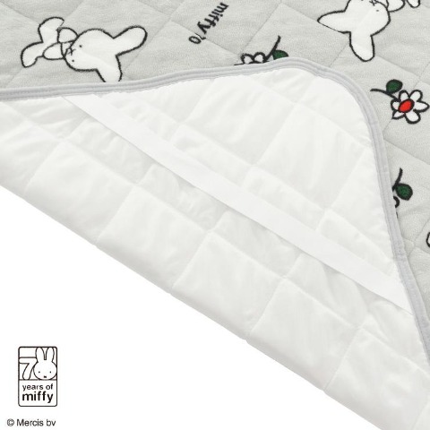 敷きパッド（セミダブルサイズ・miffy）