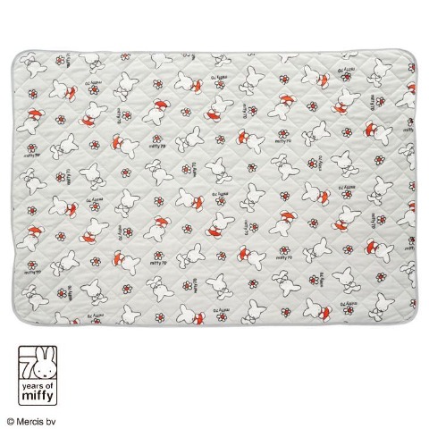 敷きパッド（ダブルサイズ・miffy）