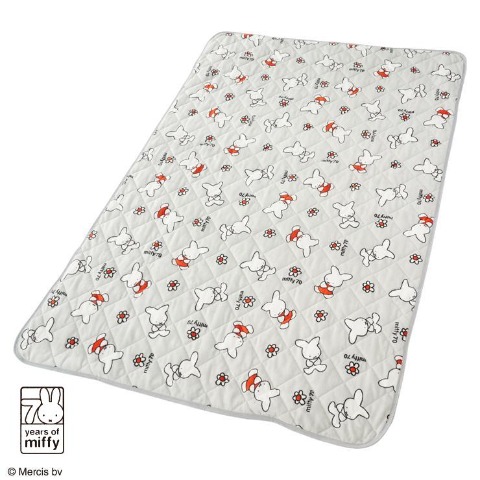 敷きパッド（ダブルサイズ・miffy）
