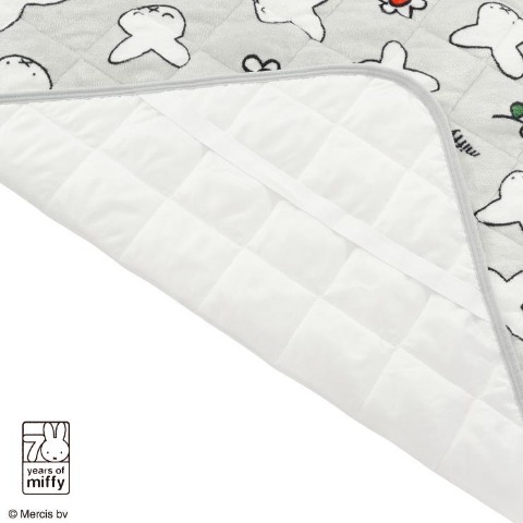 敷きパッド（セミダブルサイズ・miffy）