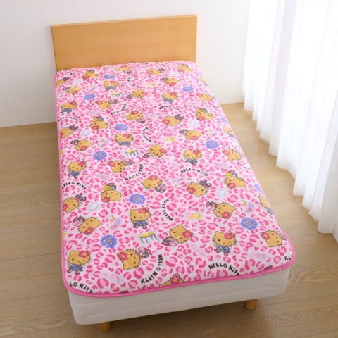 敷きパッド（シングルサイズ・ハローキティ）