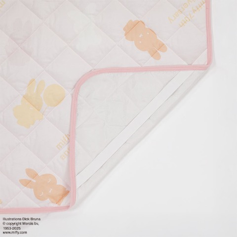敷きパッド（シングルサイズ・ミッフィー）