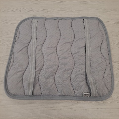 枕バッド（43×63cm・FIBER HEAT）カワウソ柄