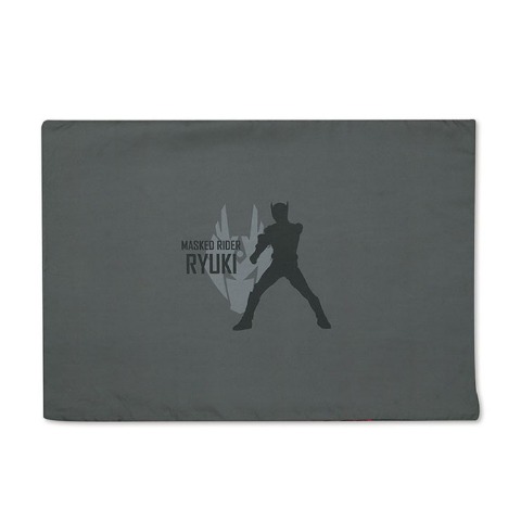 枕カバー（43×63cm・仮面ライダー龍騎）