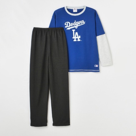 キッズ　パジャマ（140・150・160cm　MLB）