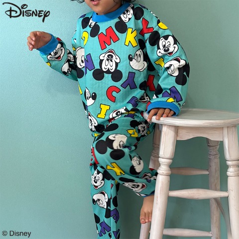 キッズ　パジャマ（110-130cm　Disney）