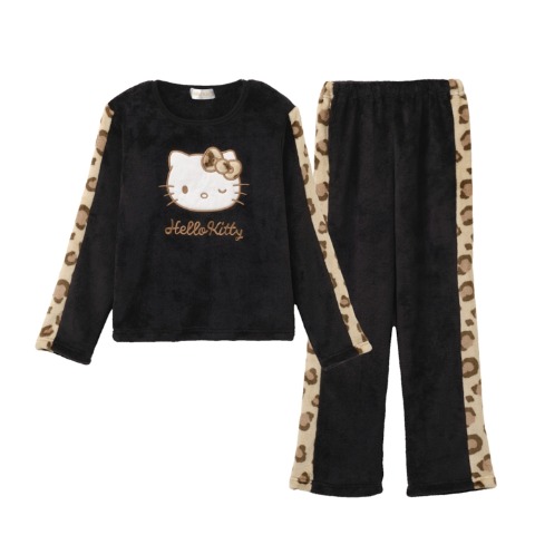 ガールズ　パジャマ（130・140・150・160cm　ハローキティ）