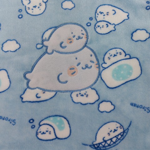 ガールズ　パジャマ（130・140cm　しろたん）