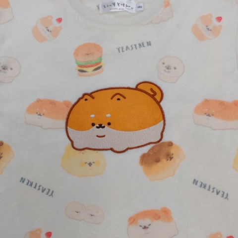 ガールズ　パジャマ（130・140cm　いーすとけん。）