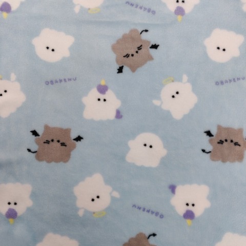 ガールズ　パジャマ（140・150cm　オバケーヌ）