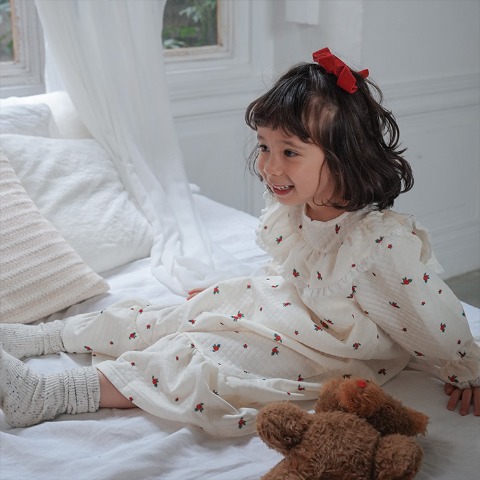 ガールズ　パジャマ（110・120・130cm　soft cheese）