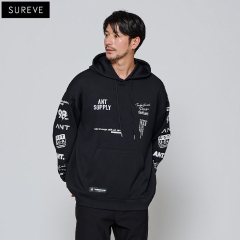 メンズ　ロゴ使いパーカ（SUREVE）