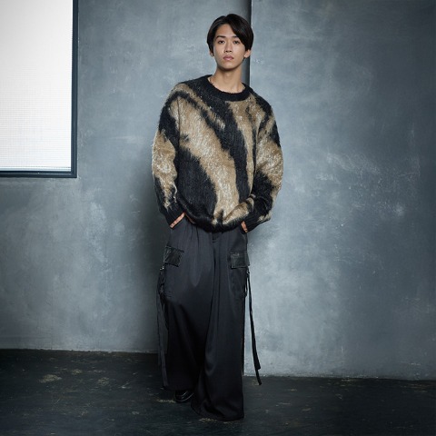 メンズ　配色ニットプルオーバー (SUREVE BLACK）