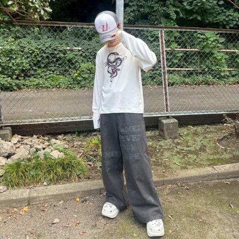 メンズ　ロゴ使いデニムパンツ（CHIP CLIP×まひろ）