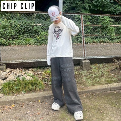 メンズ　ロゴ使いデニムパンツ（CHIP CLIP×まひろ）