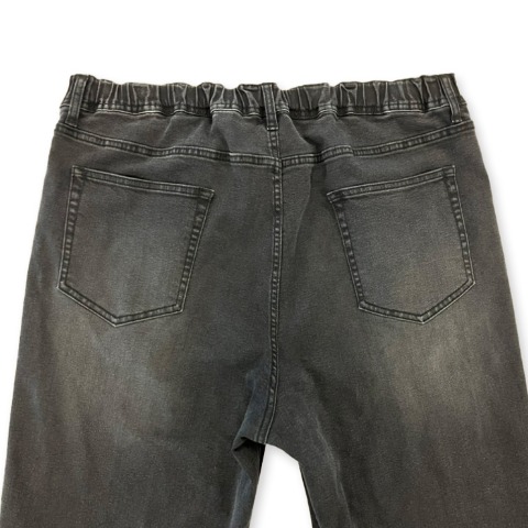 メンズ　デニムタックワイドパンツ（Denifits）