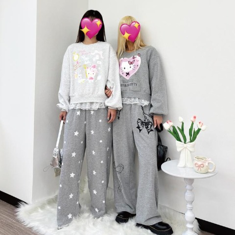 レディース　プルオーバー（ハローキティ×CHIP CLIP・TikTok）