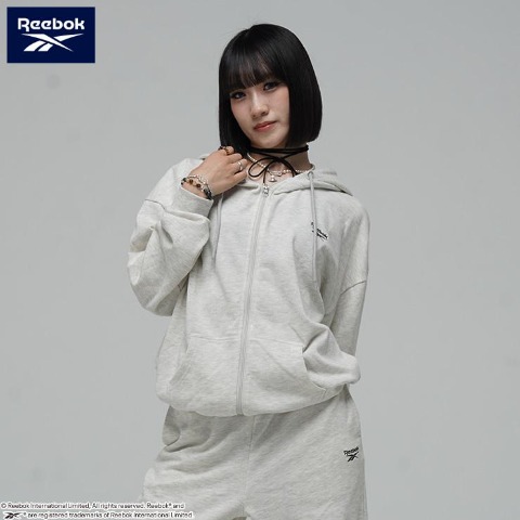 レディース　パーカ（Reebok）