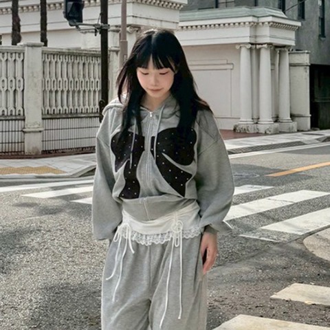 レディース　ジップパーカ（CHIP CLIP・TikTok）