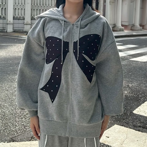 レディース　ジップパーカ（CHIP CLIP・TikTok）