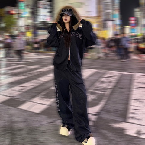 レディース　ジップパーカ（CHIP CLIP）