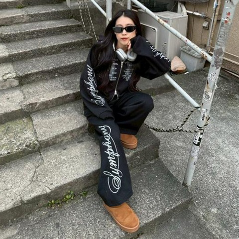 レディース　ジップパーカ（CHIP CLIP×1095.）