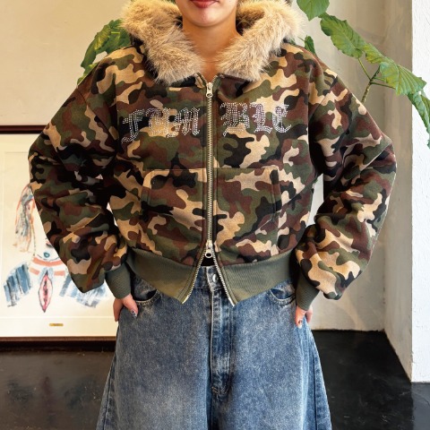 レディース　ジップパーカ（CHIP CLIP・TikTok）