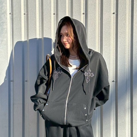 レディース　ジップパーカ（CHIP CLIP×1095.）