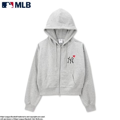 レディース　ジップパーカ（ニューヨーク・ヤンキース）