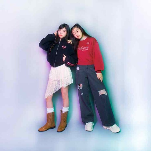 レディース【プチサイズ】　ロゴニットプルオーバー（Emmamuah）