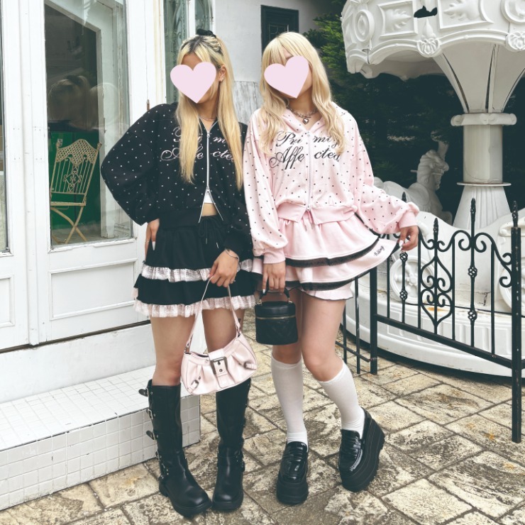 GLAVIL フリル ジップ スカパン ブラック レディース フリルスカパン（CHIP CLIP・TikTok） | アベイル