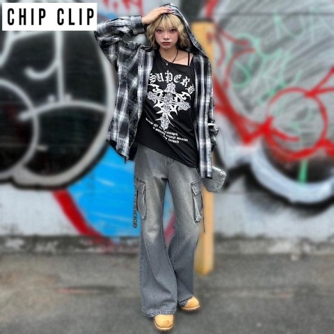 レディース　フレアデニムパンツ（CHIP CLIP）