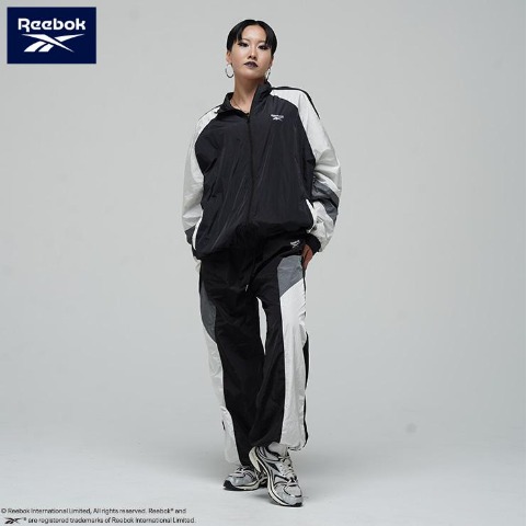 レディース　ナイロンパンツ（Reebok）