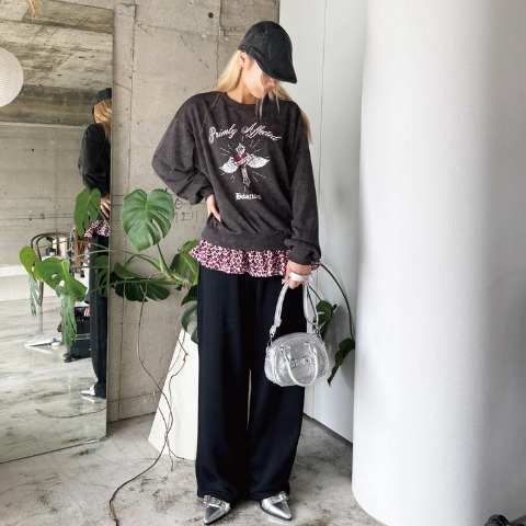 レディース　パンツ（CHIP CLIP・TikTok）