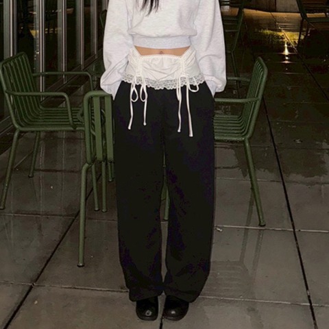 レディース　パンツ（CHIP CLIP・TikTok）