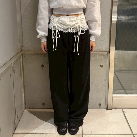 レディース　パンツ（CHIP CLIP・TikTok）