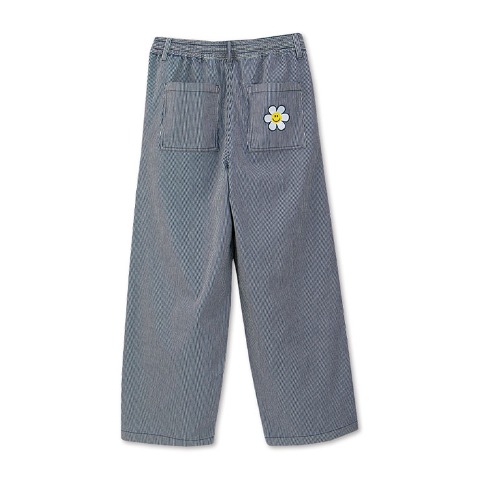 レディース　フラワーワッペンデニムパンツ（wiggle wiggle）