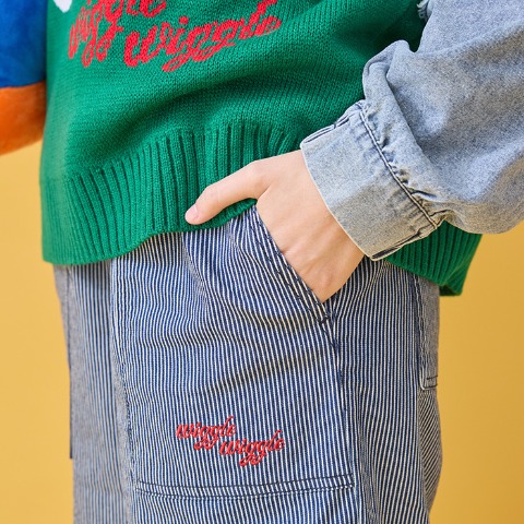 レディース　フラワーワッペンデニムパンツ（wiggle wiggle）