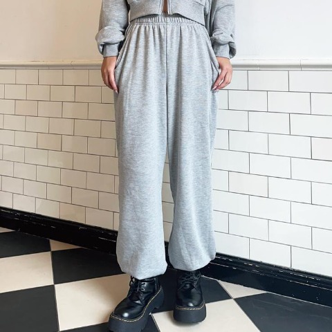 レディース【S～L】　ジップパーカ+パンツ（CHIP CLIP・TikTok）