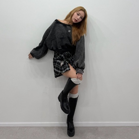 レディース　プルオーバー（SUREVE×uka.）