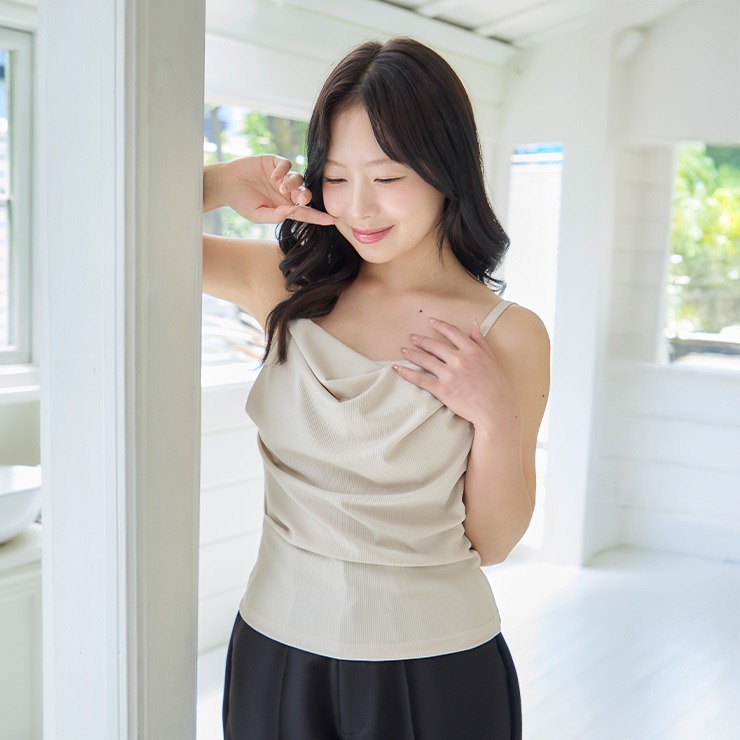 レディース カップ付カシュクールキャミソール（SUREVE） | アベイル