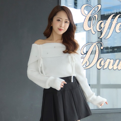 レディース　オフショルニットプルオーバー（Vida Roseo）