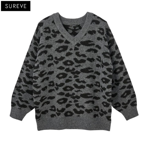 レディース　ヒョウ柄ニットプルオーバー (SUREVE）