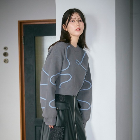 レディース　コード刺しゅうニットプルオーバー（SUREVE BLACK）