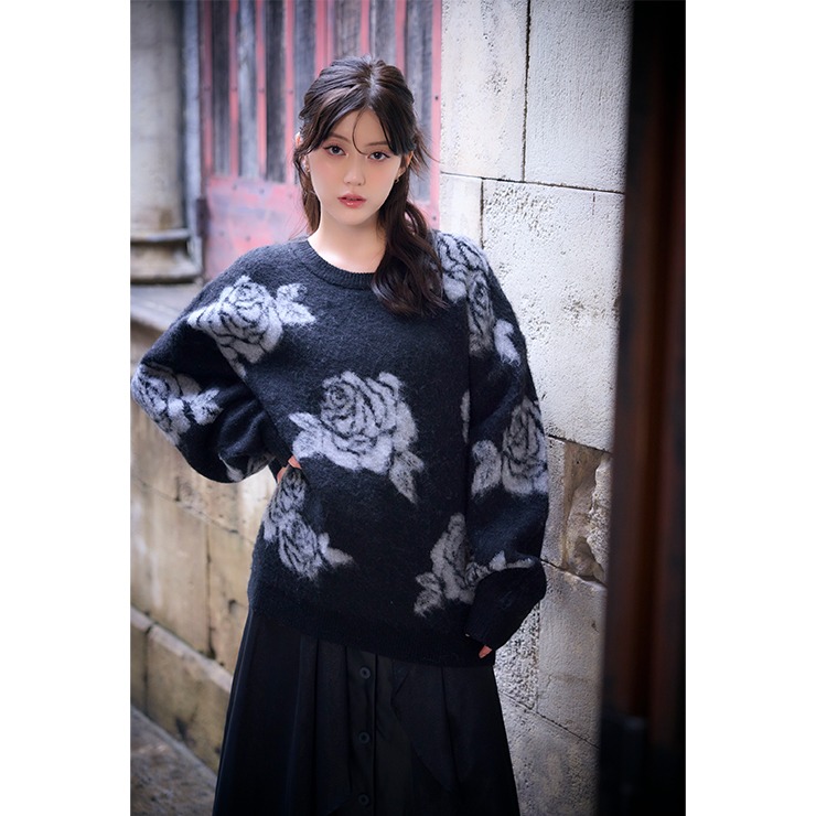 レディース ローズ柄シャギーニット（SUREVE BLACK） | アベイル