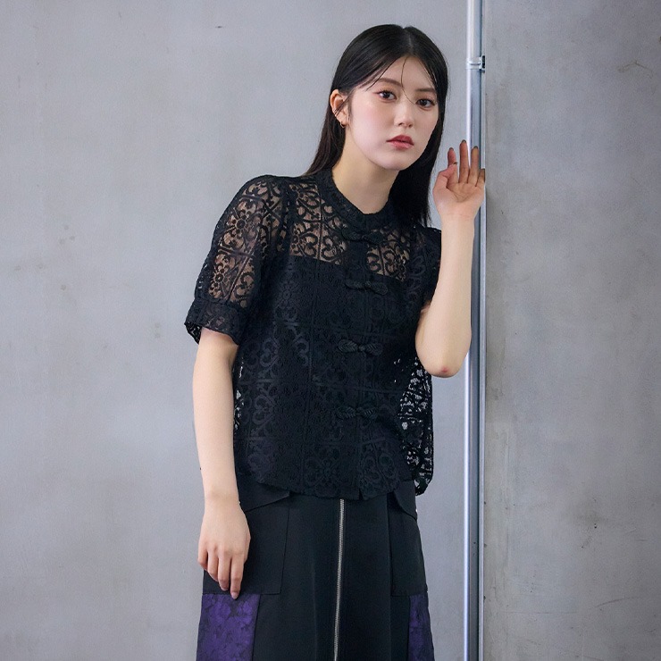 レディース チャイナボタンレースブラウス（SUREVE BLACK） | アベイル