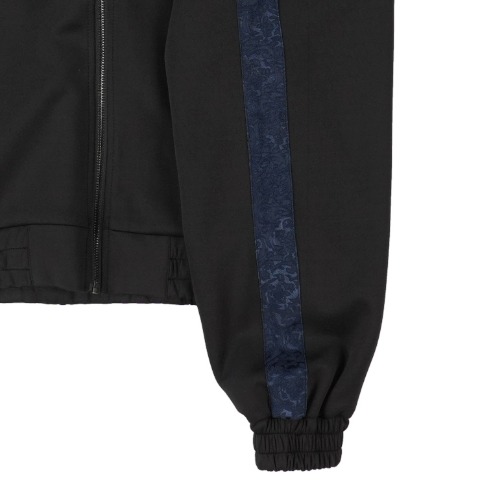 レディース　ブルゾン（SUREVE BLACK）