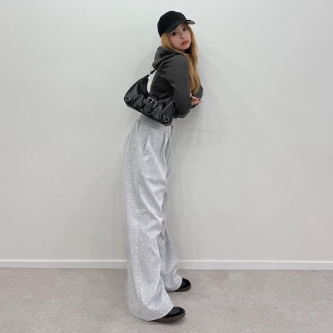 レディース　パンツ（SUREVE×uka.）